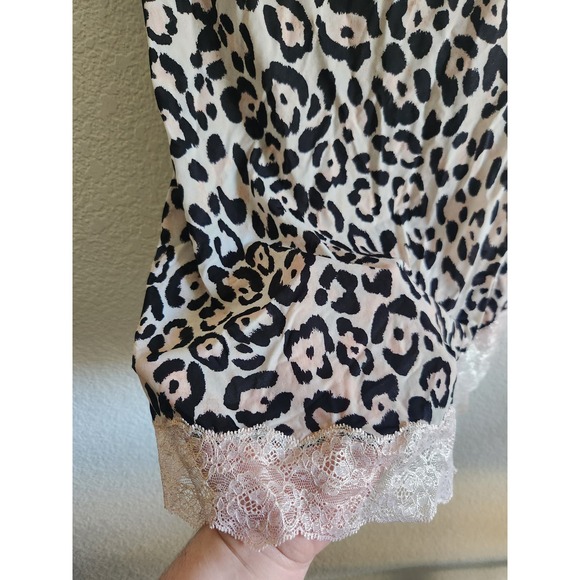 Victoria Secret Women's Leopard Lingerie 36c - Picture 4 of 6